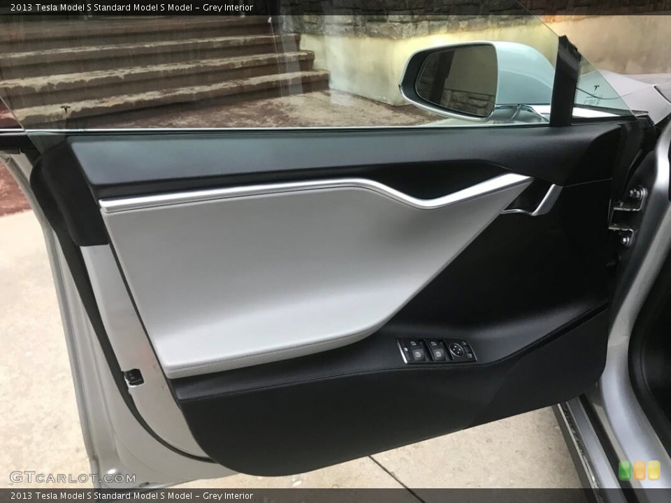 Grey Interior Door Panel for the 2013 Tesla Model S  #130200133
