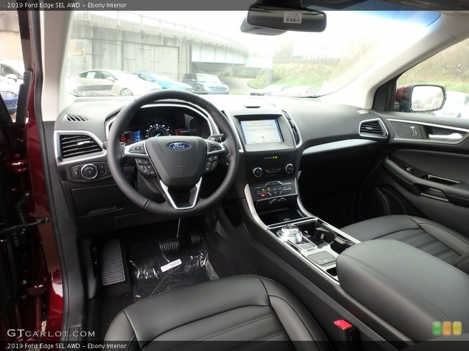 Ebony Interior Photo for the 2019 Ford Edge SEL AWD #130222027