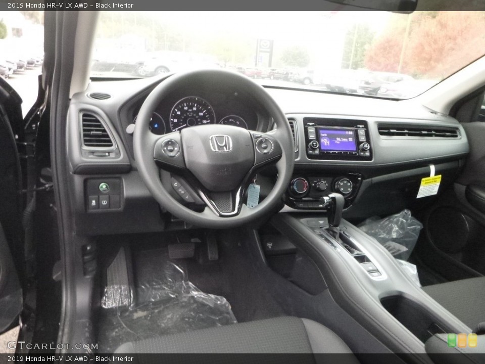 Black Interior Photo for the 2019 Honda HR-V LX AWD #130228657