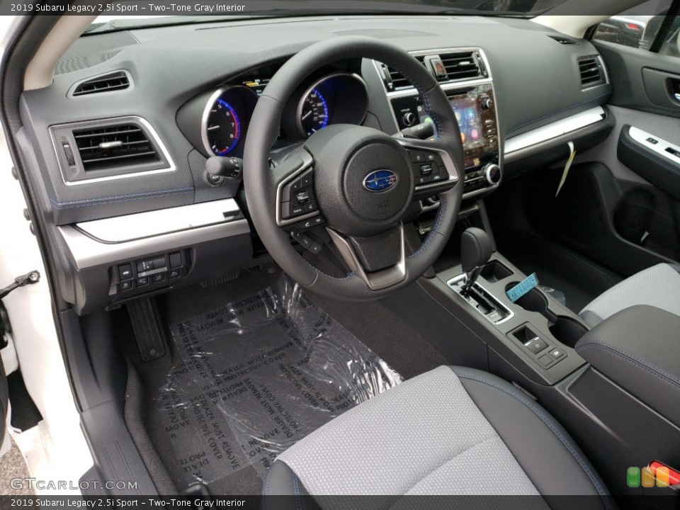 Two-Tone Gray Interior Photo for the 2019 Subaru Legacy 2.5i Sport #130243847