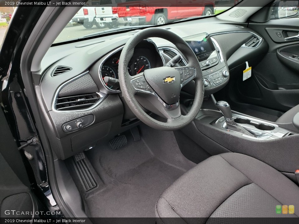 Jet Black Interior Photo for the 2019 Chevrolet Malibu LT #130255355