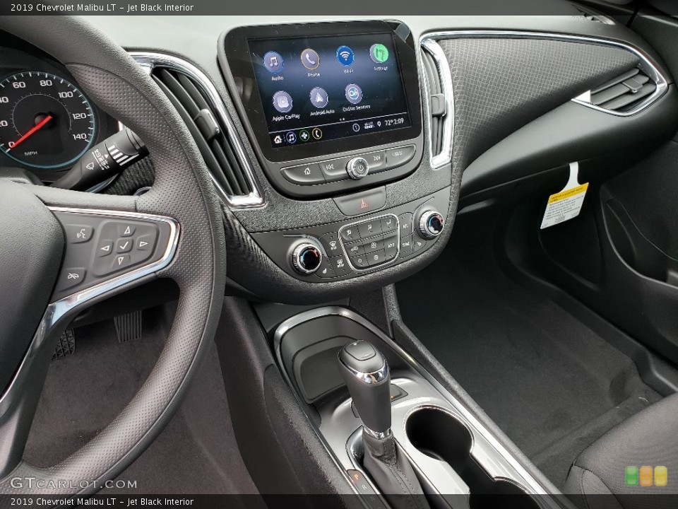 Jet Black Interior Dashboard for the 2019 Chevrolet Malibu LT #130255448