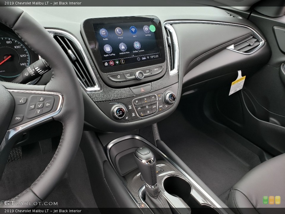 Jet Black Interior Controls for the 2019 Chevrolet Malibu LT #130258094
