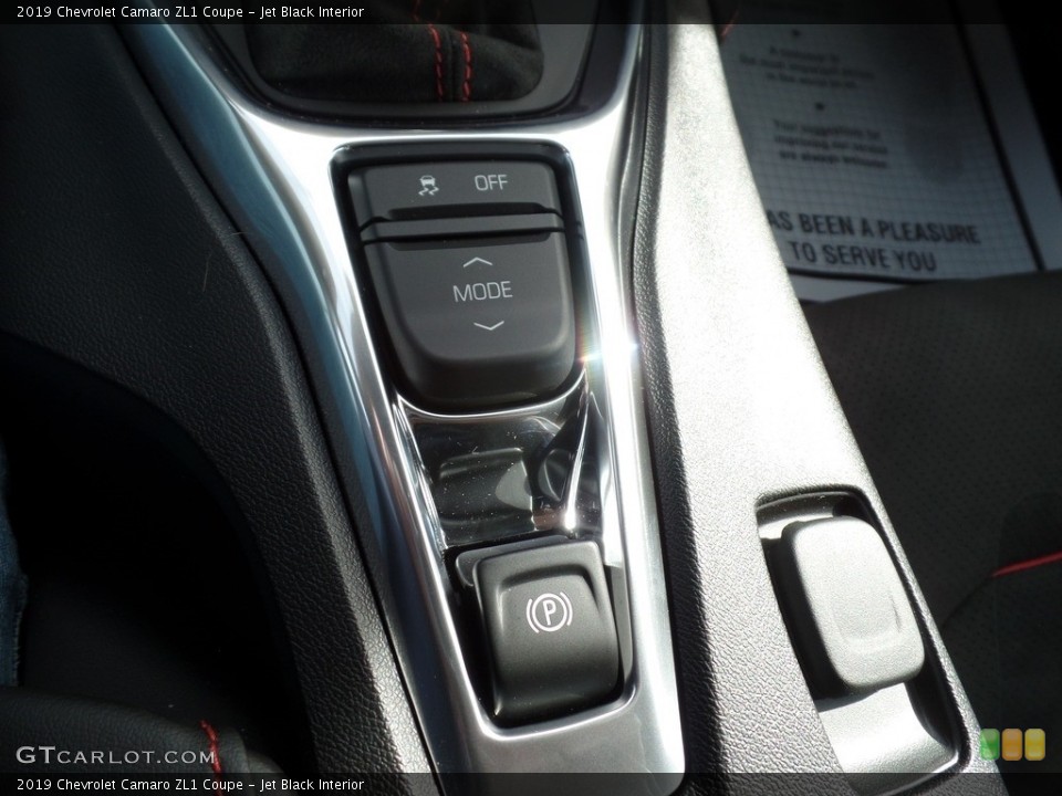 Jet Black Interior Controls for the 2019 Chevrolet Camaro ZL1 Coupe #130268012