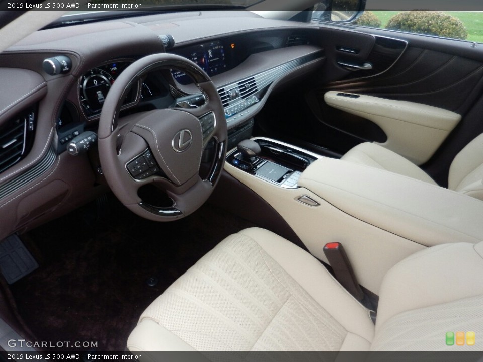 Parchment Interior Photo for the 2019 Lexus LS 500 AWD #130272596
