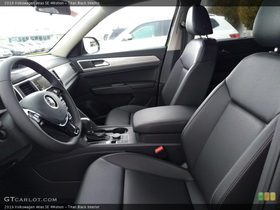 Titan Black Interior Photo for the 2019 Volkswagen Atlas SE 4Motion #130273481