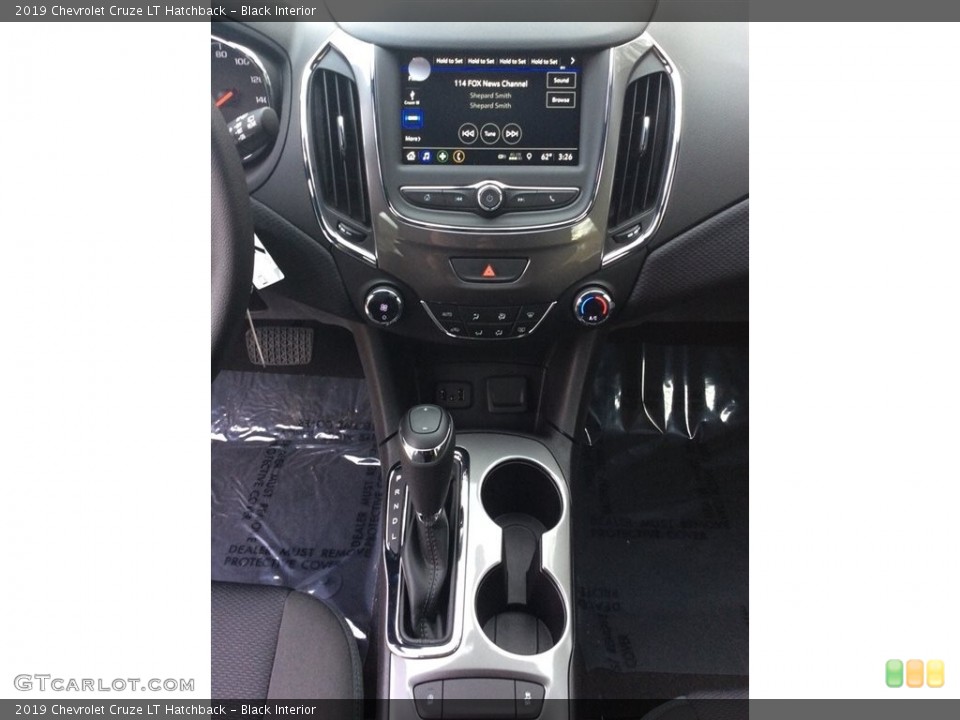 Black Interior Controls for the 2019 Chevrolet Cruze LT Hatchback #130283549
