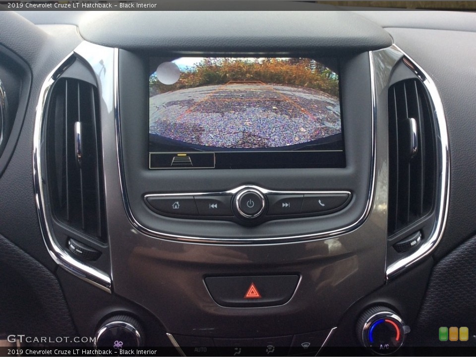 Black Interior Controls for the 2019 Chevrolet Cruze LT Hatchback #130283711
