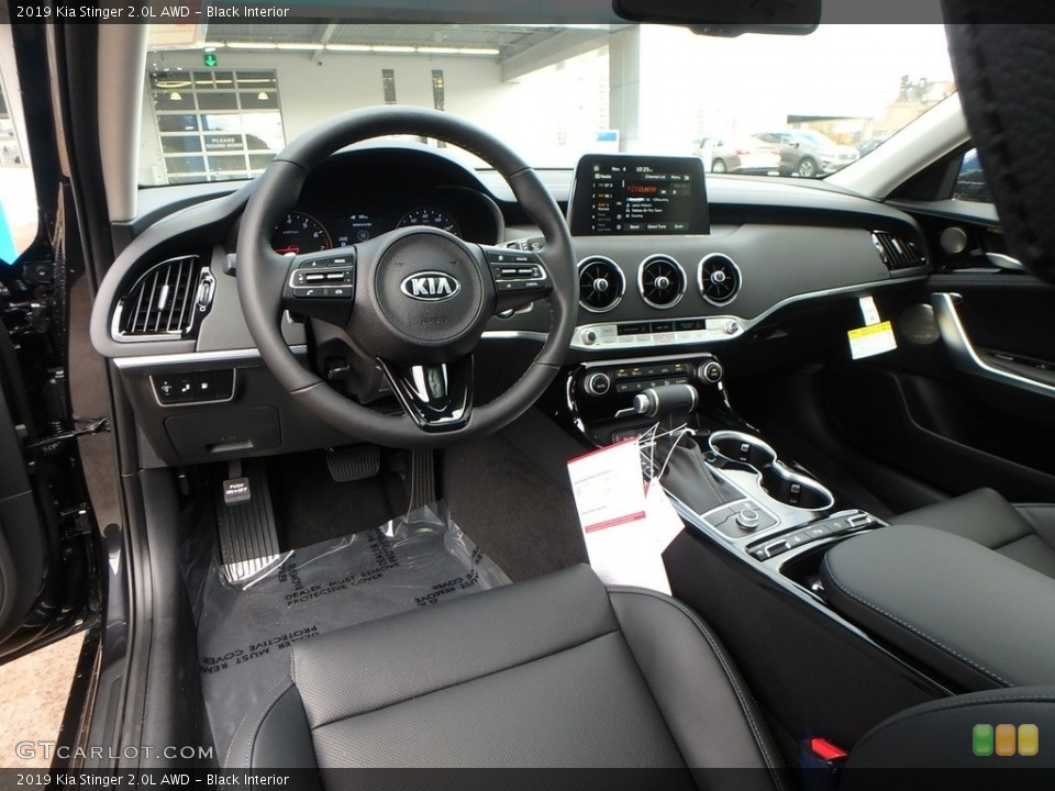 Black Interior Photo for the 2019 Kia Stinger 2.0L AWD #130303246