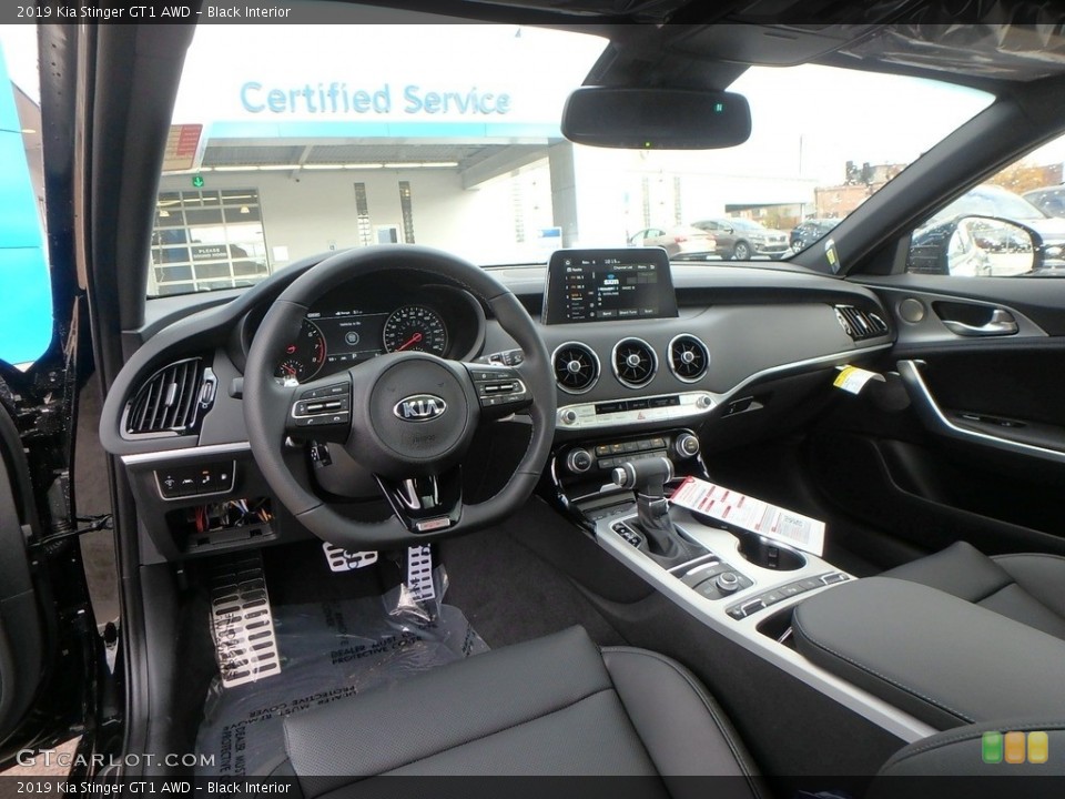 Black Interior Photo for the 2019 Kia Stinger GT1 AWD #130303843