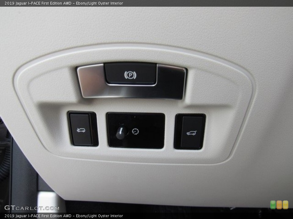 Ebony/Light Oyster Interior Controls for the 2019 Jaguar I-PACE First Edition AWD #130332175