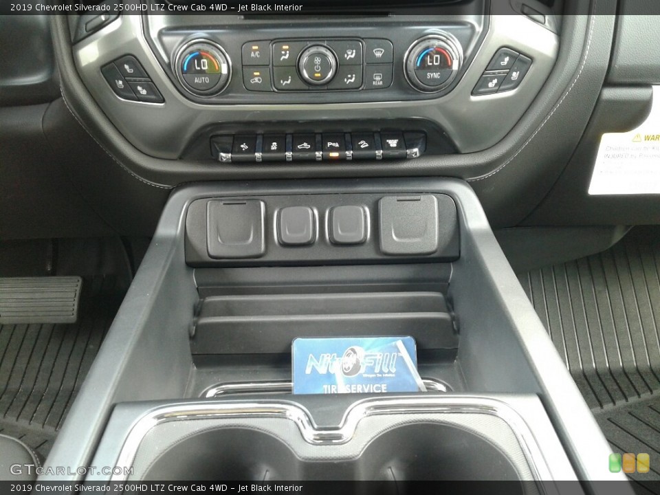 Jet Black Interior Controls for the 2019 Chevrolet Silverado 2500HD LTZ Crew Cab 4WD #130364855