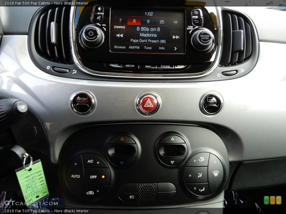 Nero (Black) Interior Controls for the 2018 Fiat 500 Pop Cabrio #130367804