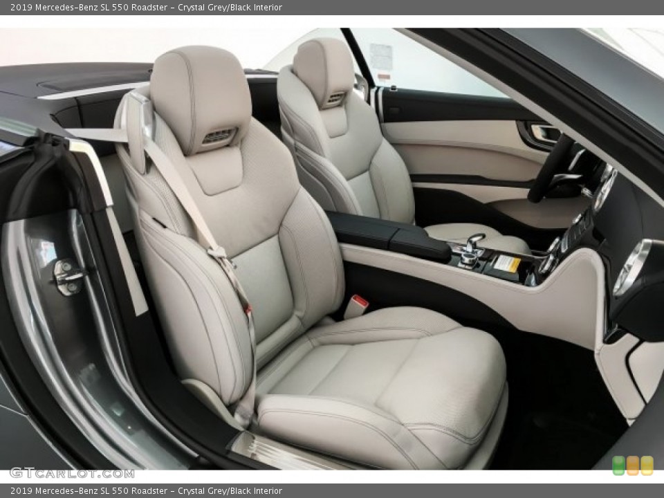 Crystal Grey/Black Interior Photo for the 2019 Mercedes-Benz SL 550 Roadster #130370343