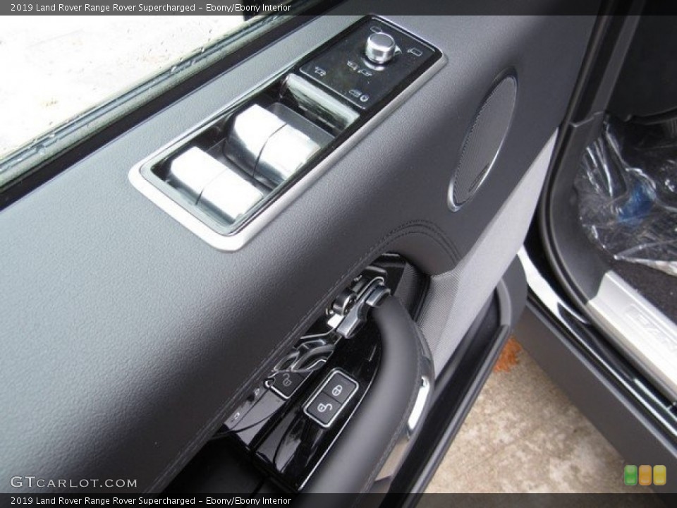 Ebony/Ebony Interior Controls for the 2019 Land Rover Range Rover Supercharged #130387970