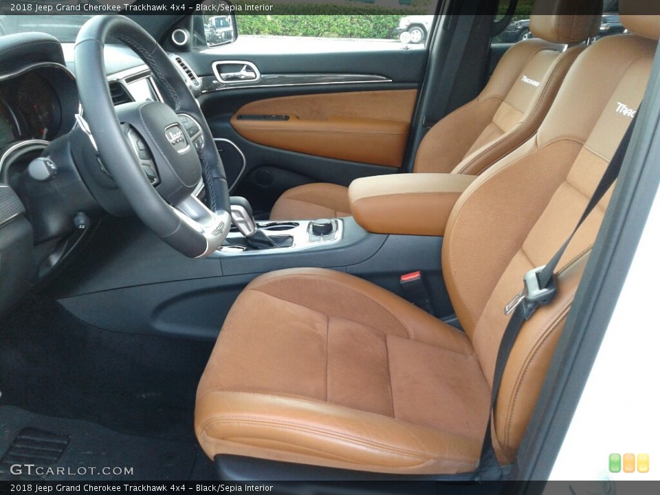 Black/Sepia Interior Photo for the 2018 Jeep Grand Cherokee Trackhawk 4x4 #130403723
