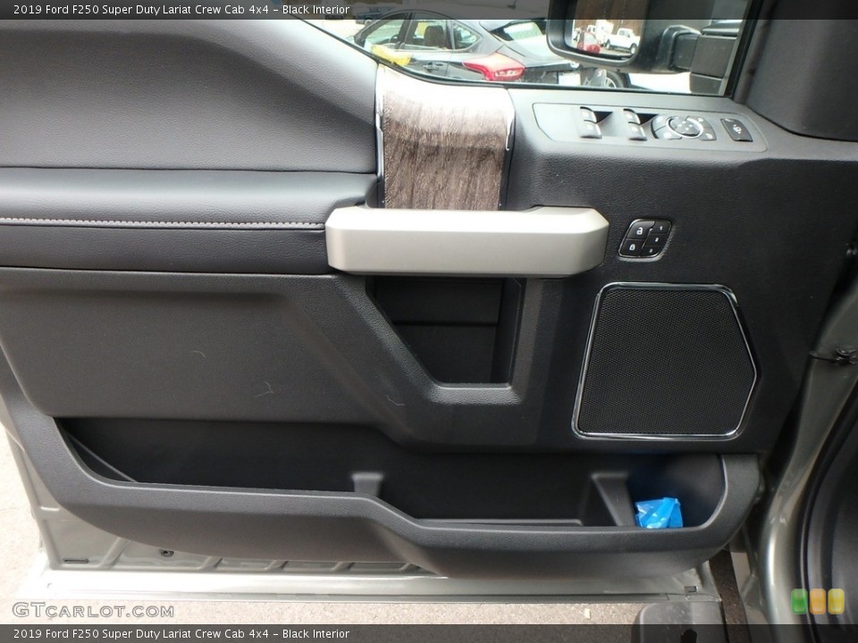 Black Interior Door Panel for the 2019 Ford F250 Super Duty Lariat Crew Cab 4x4 #130439728