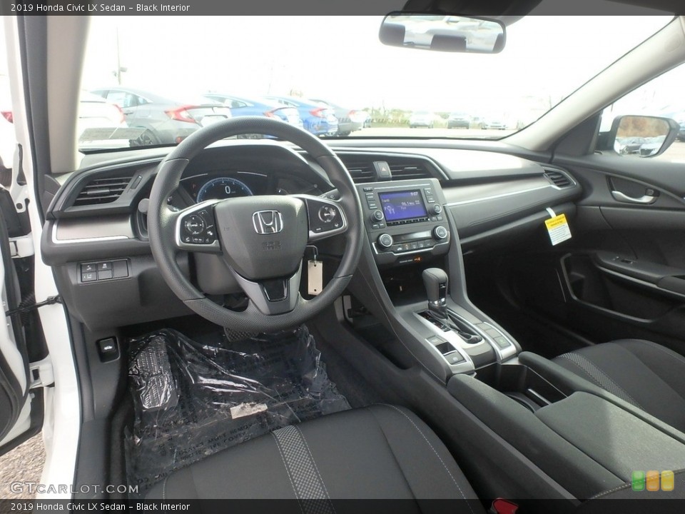 Black Interior Photo for the 2019 Honda Civic LX Sedan #130443079
