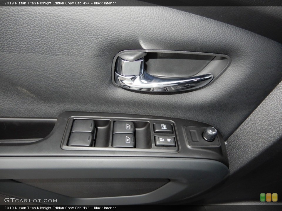 Black Interior Controls for the 2019 Nissan Titan Midnight Edition Crew Cab 4x4 #130448621