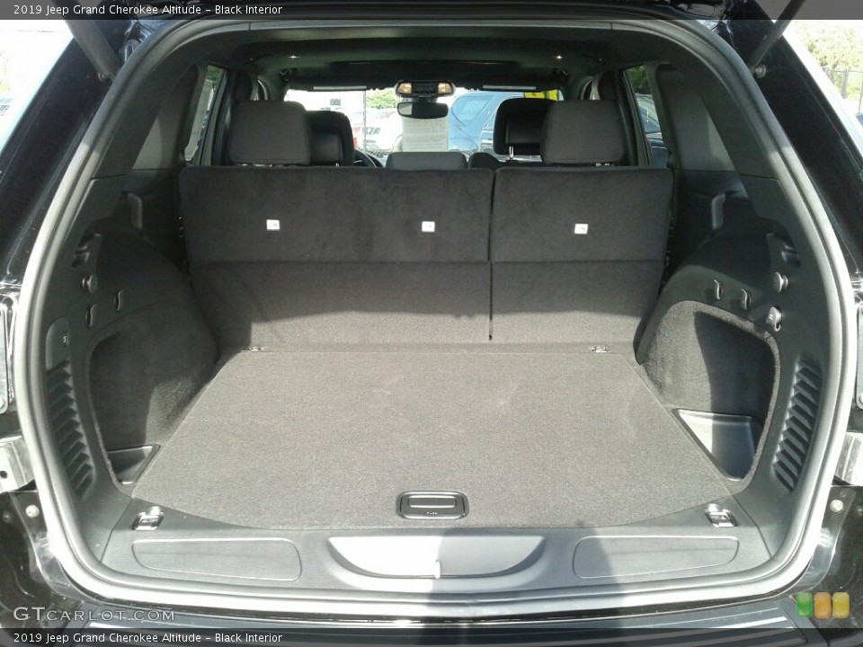 Black Interior Trunk for the 2019 Jeep Grand Cherokee Altitude #130496882