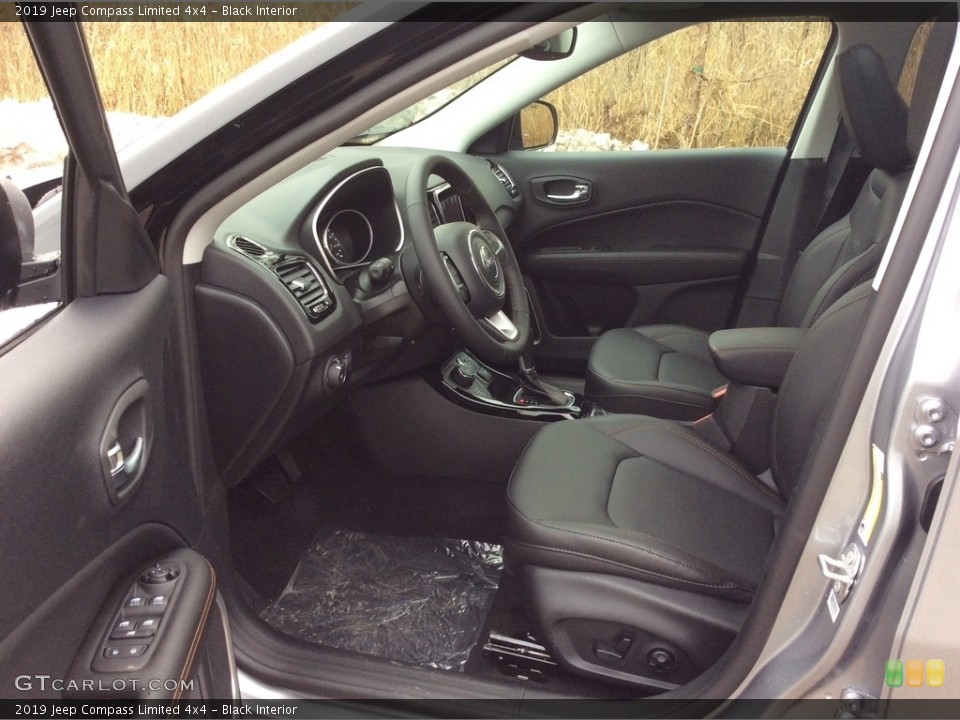Black Interior Front Seat for the 2019 Jeep Compass Limited 4x4 #130510910