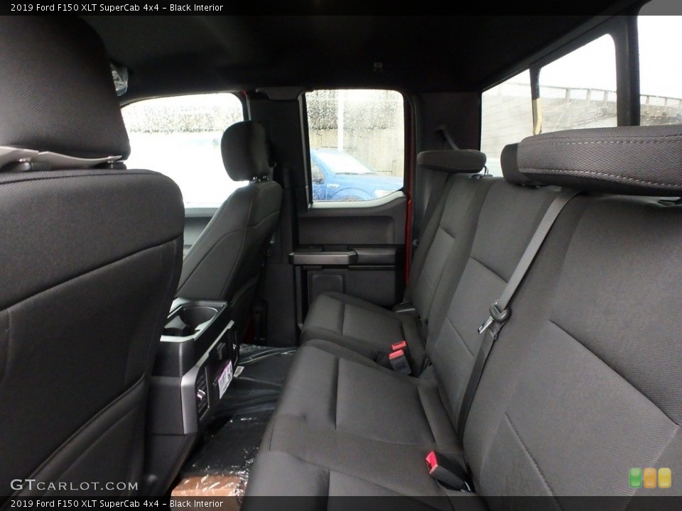 Black Interior Rear Seat for the 2019 Ford F150 XLT SuperCab 4x4 #130524862