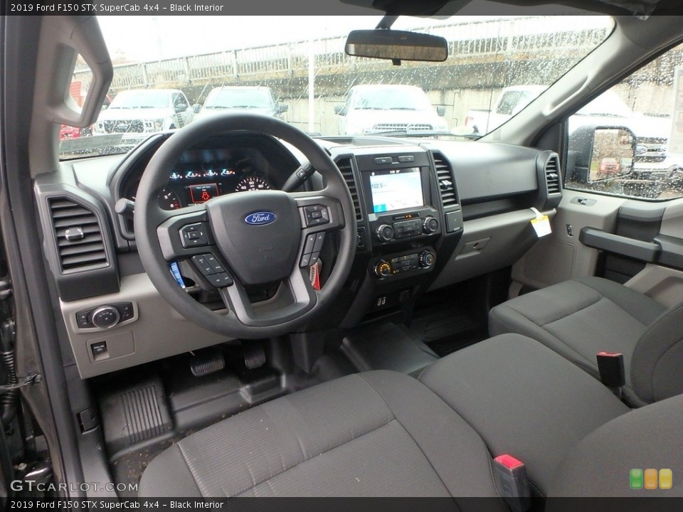Black Interior Photo for the 2019 Ford F150 STX SuperCab 4x4 #130525450