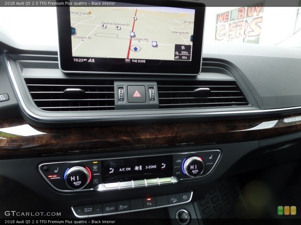 Black Interior Navigation for the 2018 Audi Q5 2.0 TFSI Premium Plus quattro #130525921
