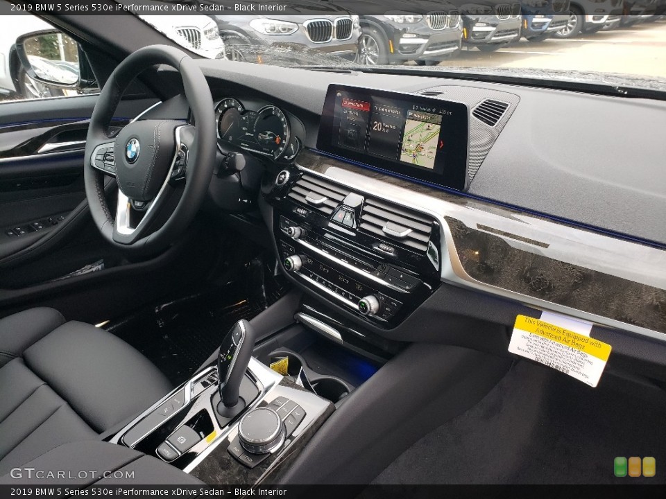 Black Interior Dashboard for the 2019 BMW 5 Series 530e iPerformance xDrive Sedan #130527985
