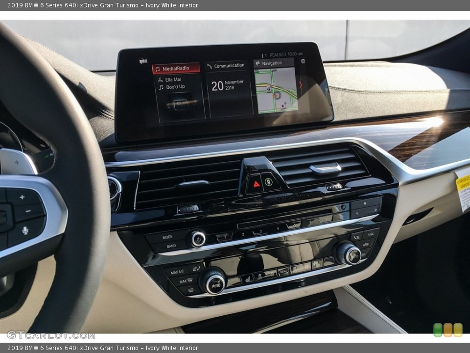Ivory White Interior Controls for the 2019 BMW 6 Series 640i xDrive Gran Turismo #130531315