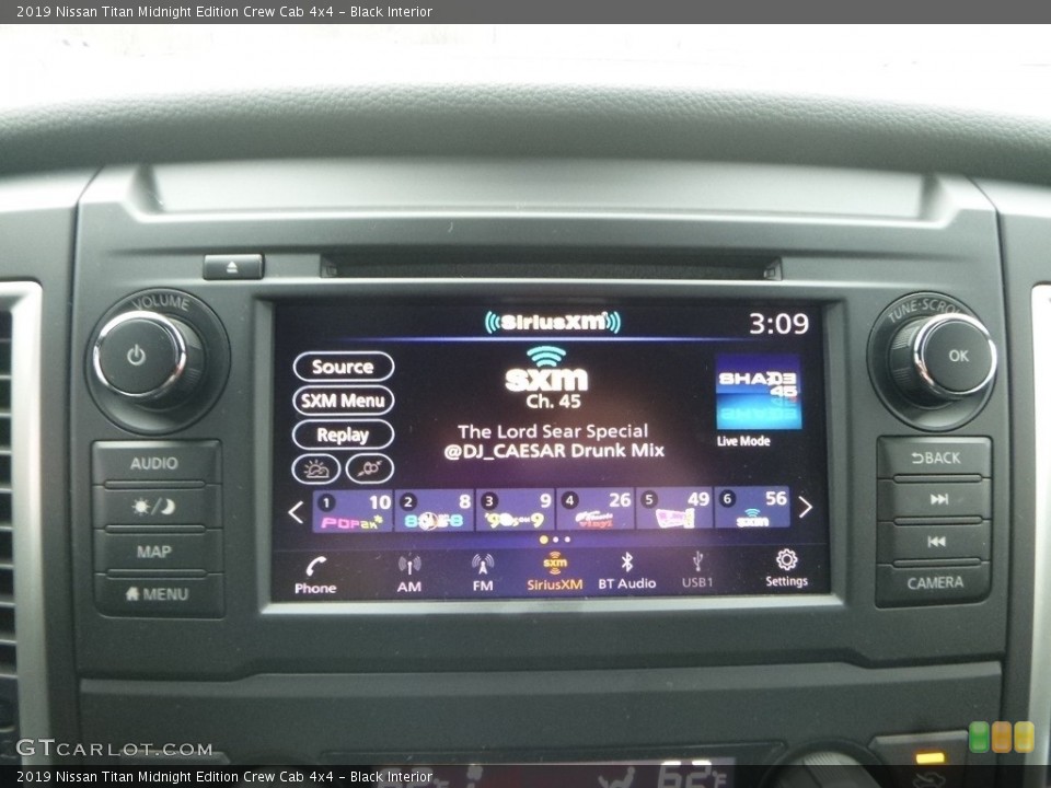 Black Interior Controls for the 2019 Nissan Titan Midnight Edition Crew Cab 4x4 #130533820