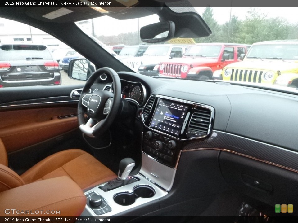 Sepia/Black Interior Dashboard for the 2019 Jeep Grand Cherokee STR 4x4 #130550294