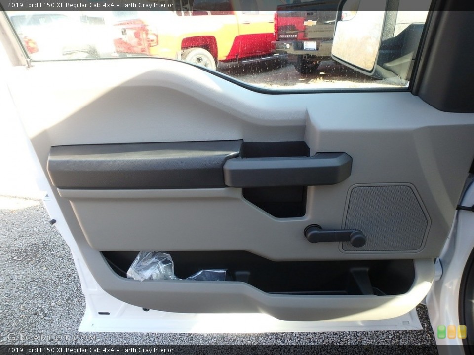 Earth Gray Interior Door Panel for the 2019 Ford F150 XL Regular Cab 4x4 #130578912