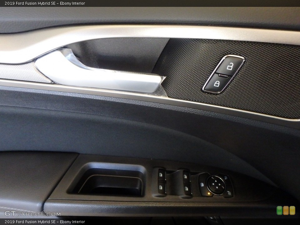 Ebony Interior Controls for the 2019 Ford Fusion Hybrid SE #130579083
