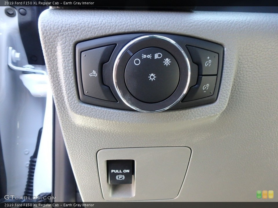 Earth Gray Interior Controls for the 2019 Ford F150 XL Regular Cab #130579329