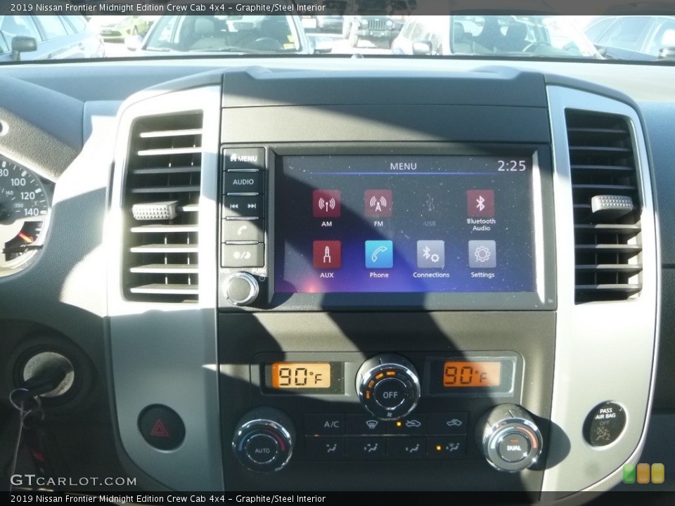 Graphite/Steel Interior Controls for the 2019 Nissan Frontier Midnight Edition Crew Cab 4x4 #130583409