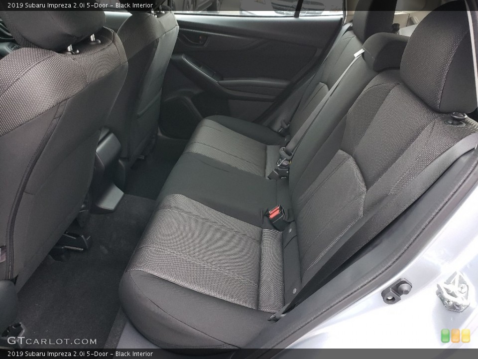 Black Interior Rear Seat for the 2019 Subaru Impreza 2.0i 5-Door #130590267