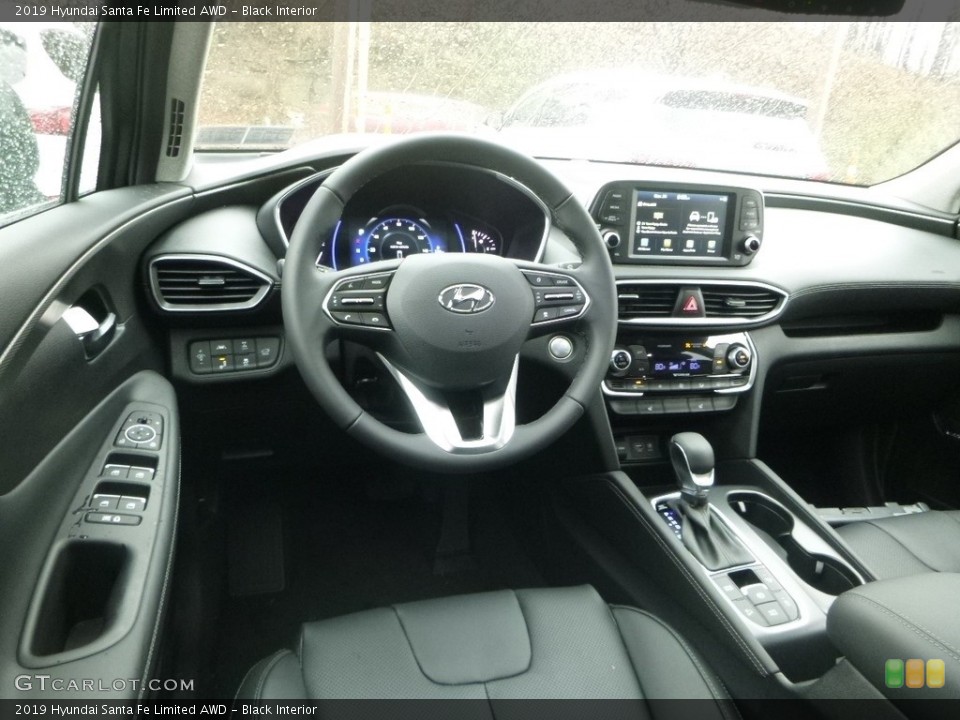 Black Interior Photo for the 2019 Hyundai Santa Fe Limited AWD #130591029
