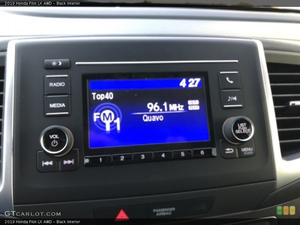 Black Interior Controls for the 2019 Honda Pilot LX AWD #130601004
