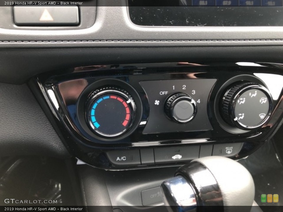 Black Interior Controls for the 2019 Honda HR-V Sport AWD #130602546
