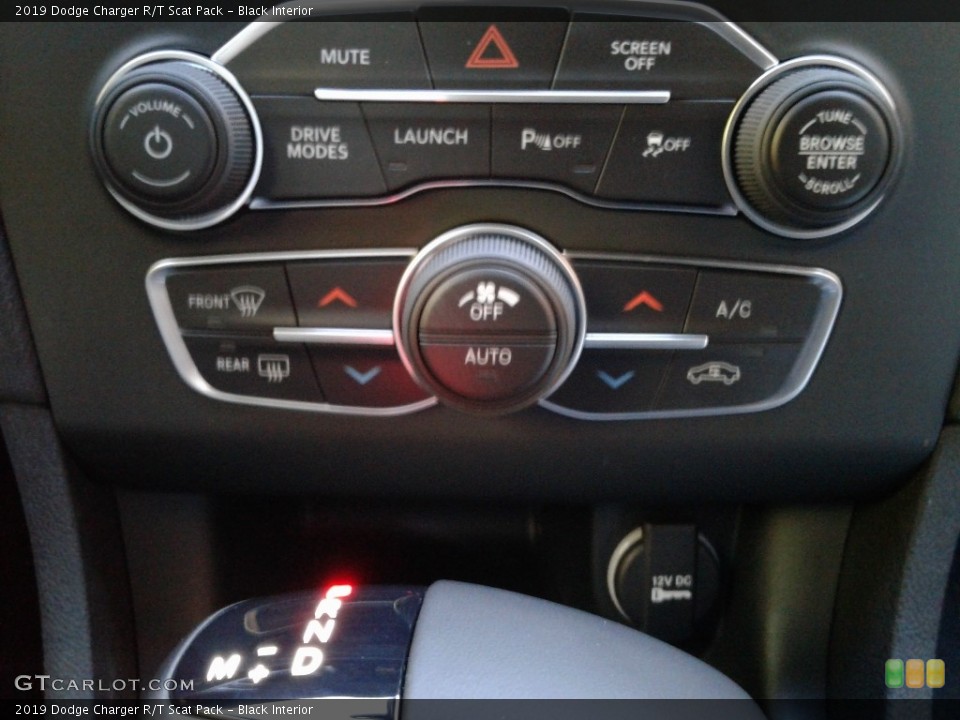 Black Interior Controls for the 2019 Dodge Charger R/T Scat Pack #130614032