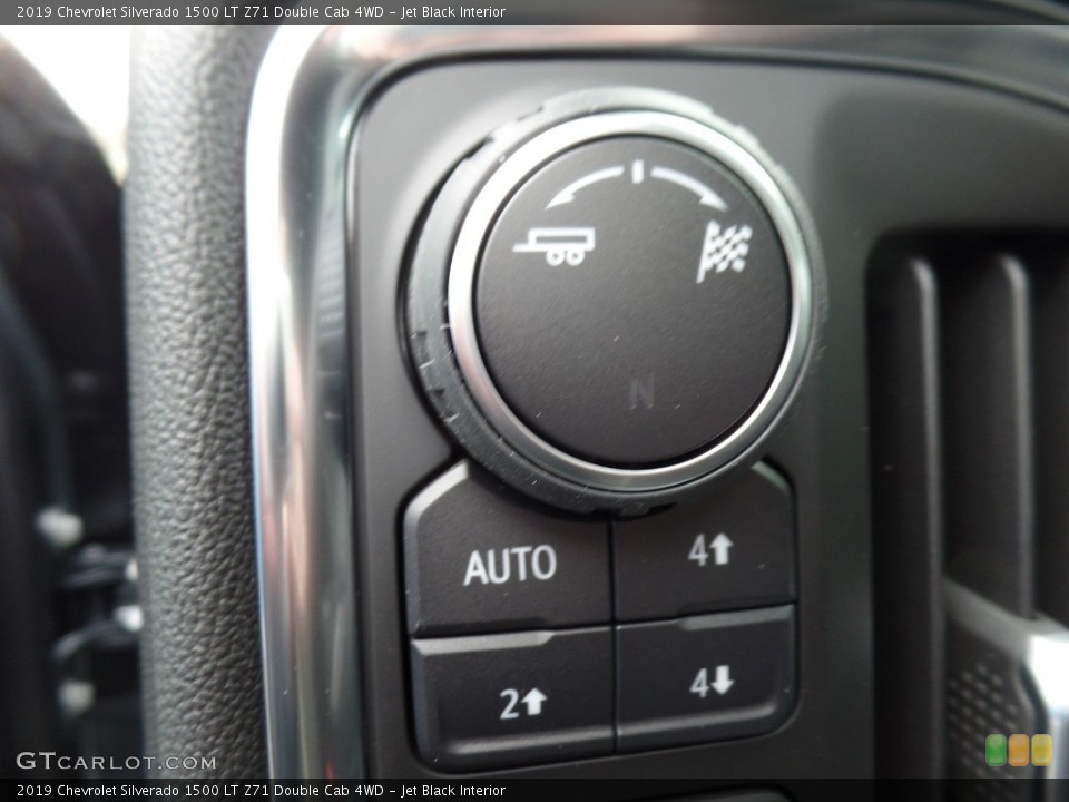 Jet Black Interior Controls for the 2019 Chevrolet Silverado 1500 LT Z71 Double Cab 4WD #130625079
