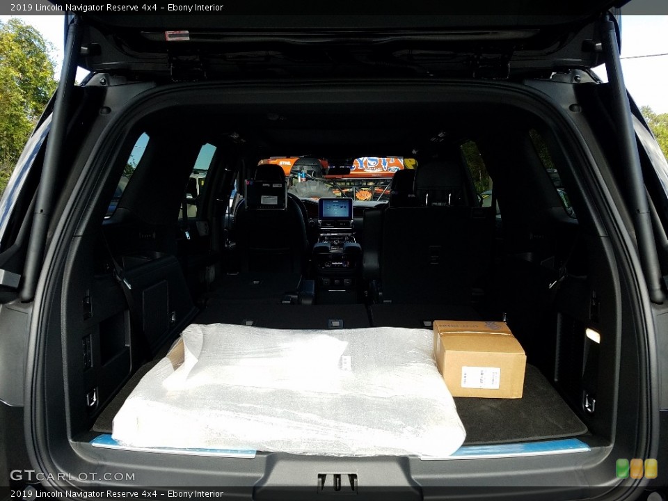 Ebony Interior Trunk for the 2019 Lincoln Navigator Reserve 4x4 #130628400