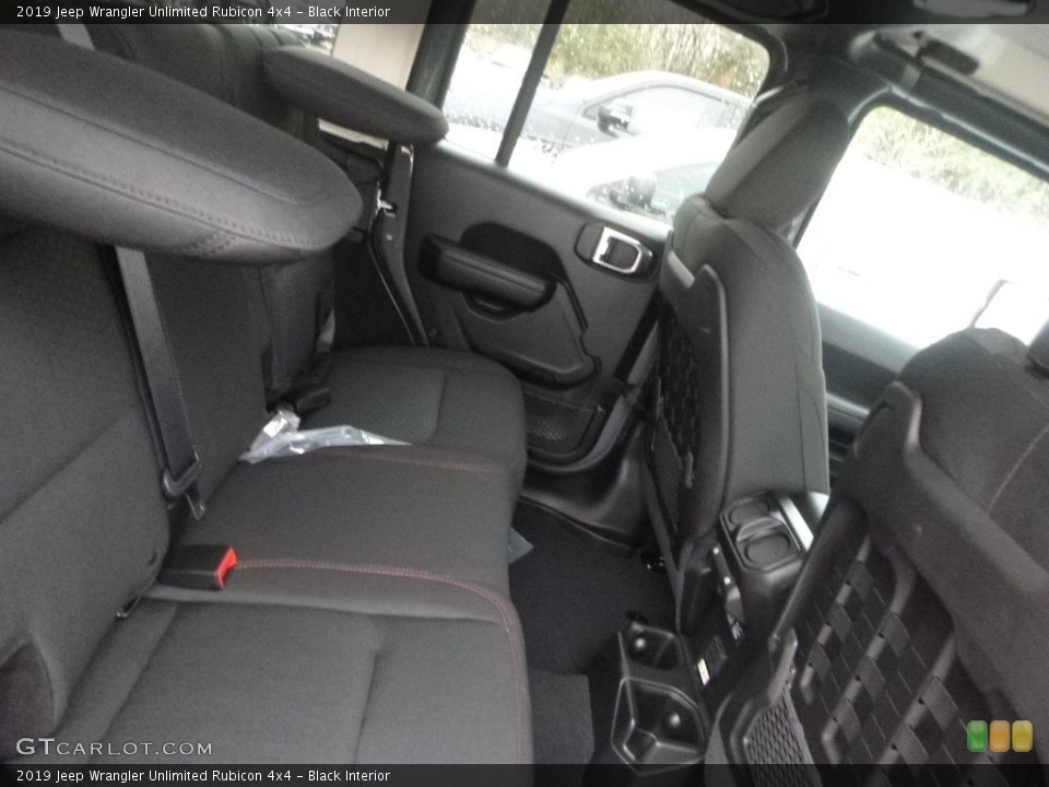 Black Interior Rear Seat for the 2019 Jeep Wrangler Unlimited Rubicon 4x4 #130629975