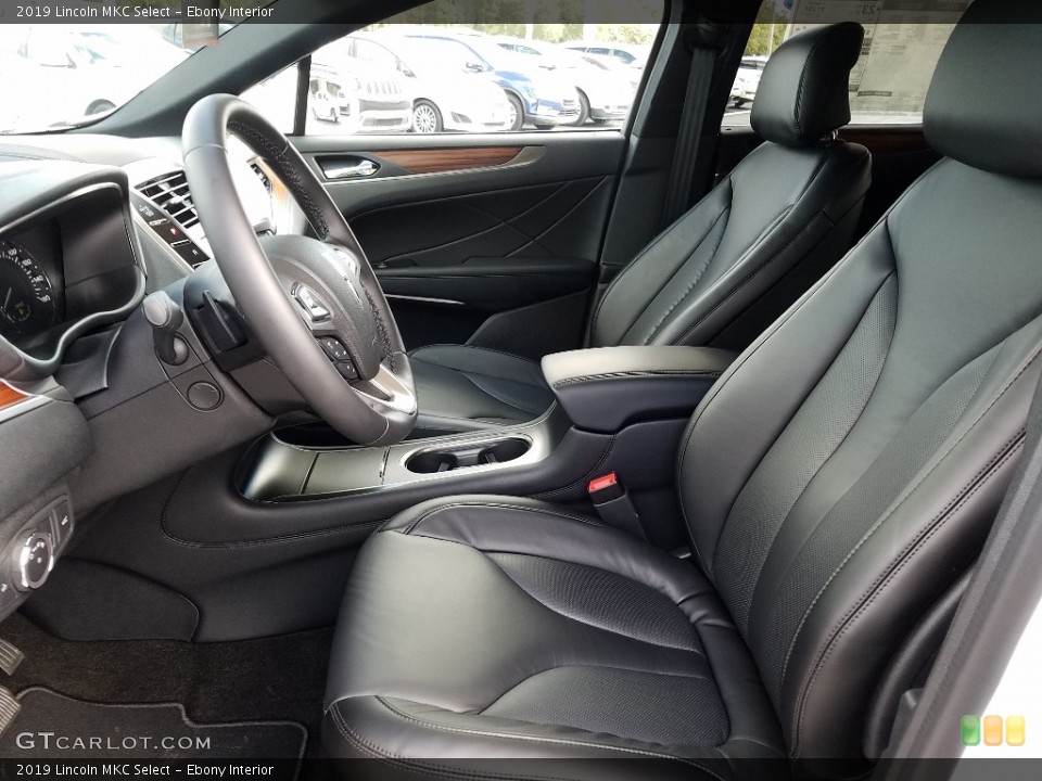 Ebony Interior Photo for the 2019 Lincoln MKC Select #130630095