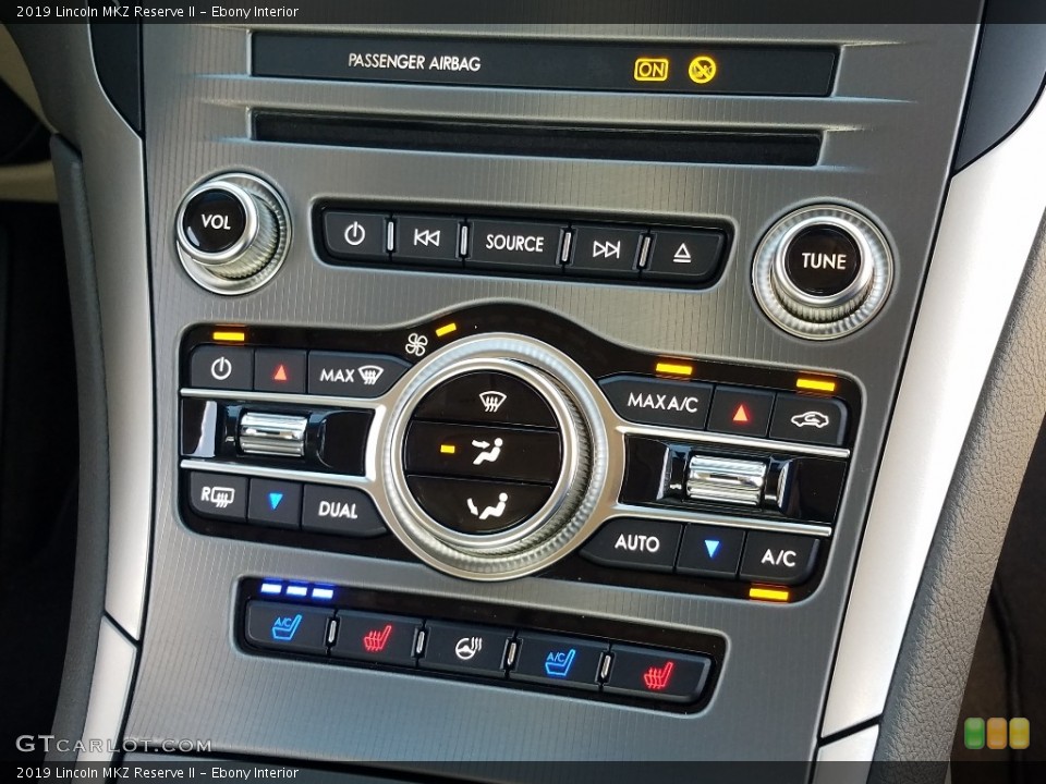 Ebony Interior Controls for the 2019 Lincoln MKZ Reserve II #130630950