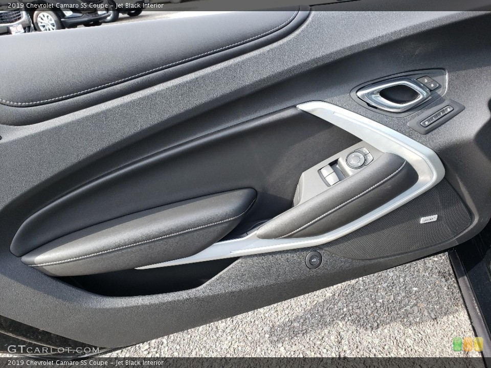 Jet Black Interior Door Panel for the 2019 Chevrolet Camaro SS Coupe #130637640
