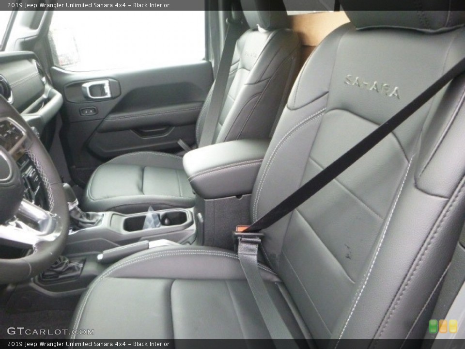 Black Interior Front Seat for the 2019 Jeep Wrangler Unlimited Sahara 4x4 #130659131