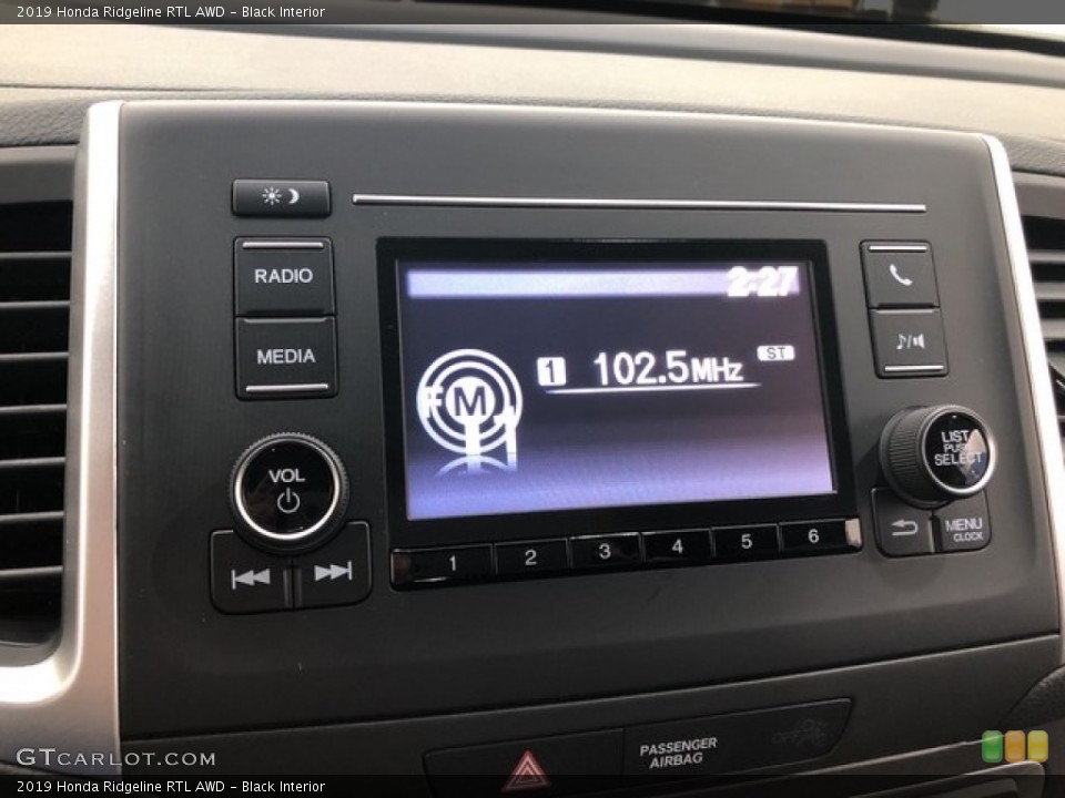Black Interior Controls for the 2019 Honda Ridgeline RTL AWD #130673783
