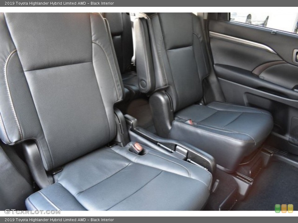 Black Interior Rear Seat for the 2019 Toyota Highlander Hybrid Limited AWD #130676159